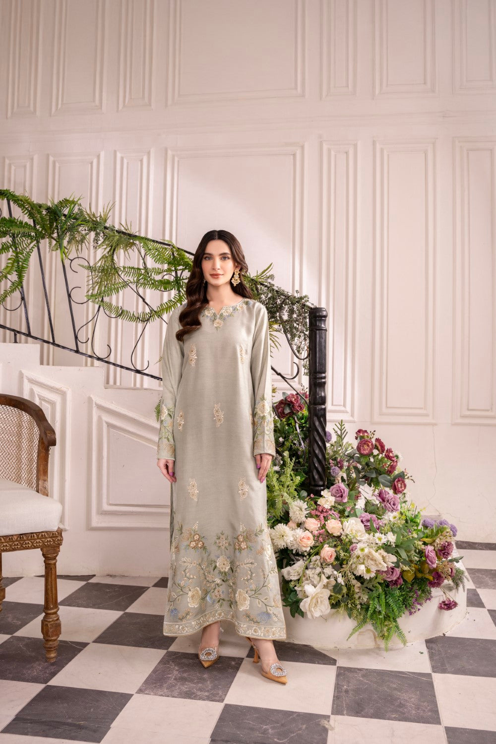 Roshini | Instant Delivery