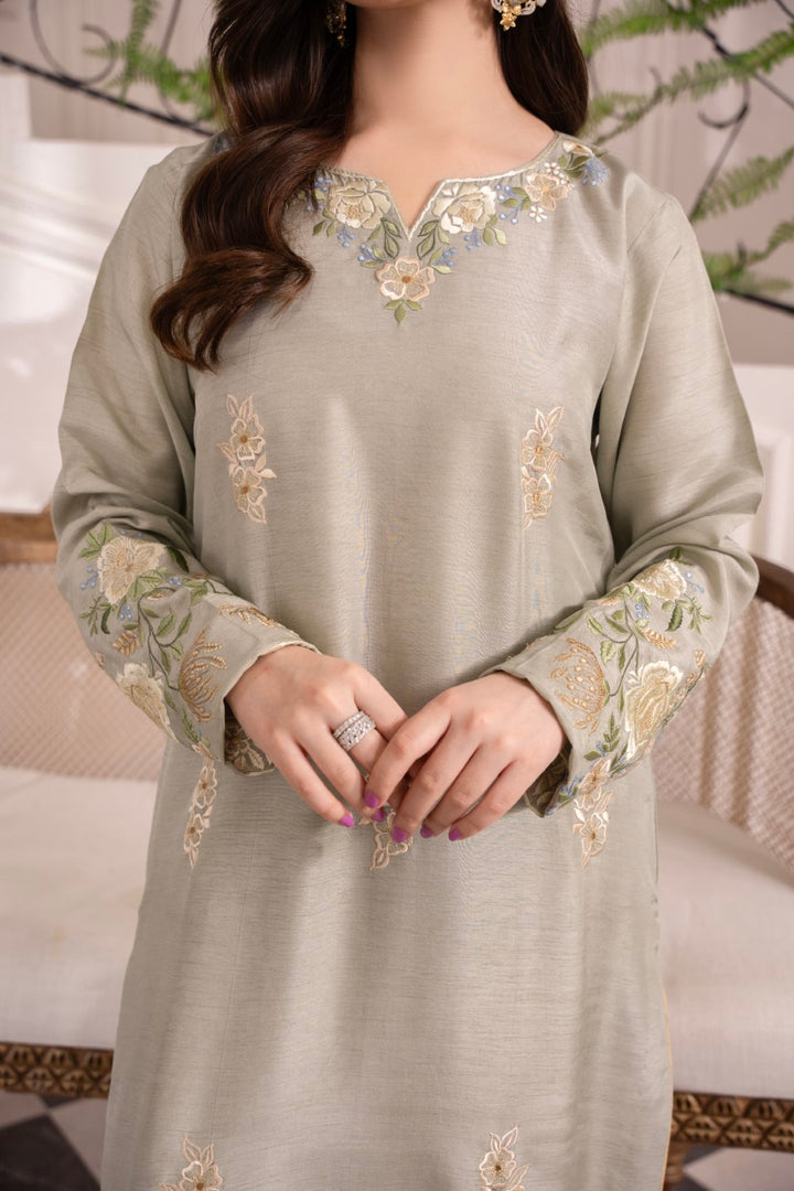 Roshini | Instant Delivery
