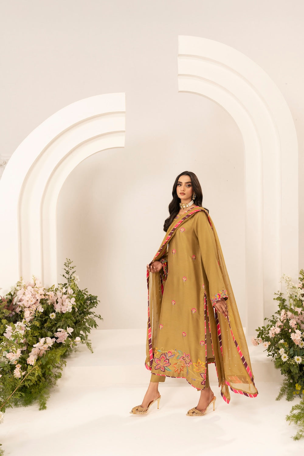 Zarnab | Instant Delivery