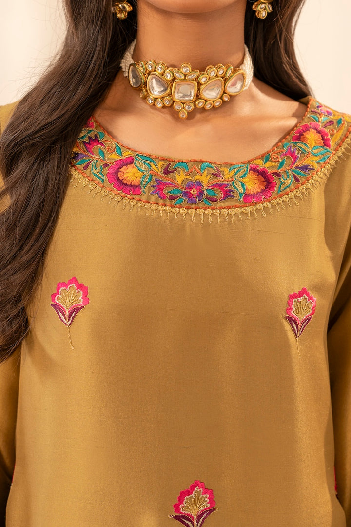 Zarnab | Instant Delivery