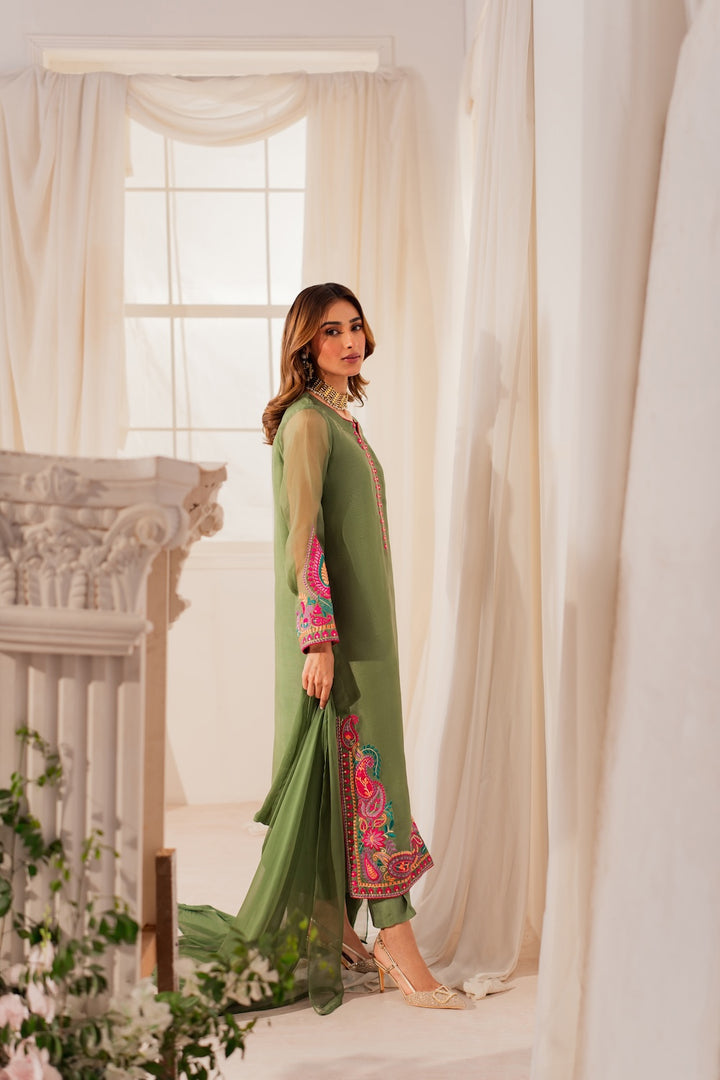 Armeen | Instant Delivery