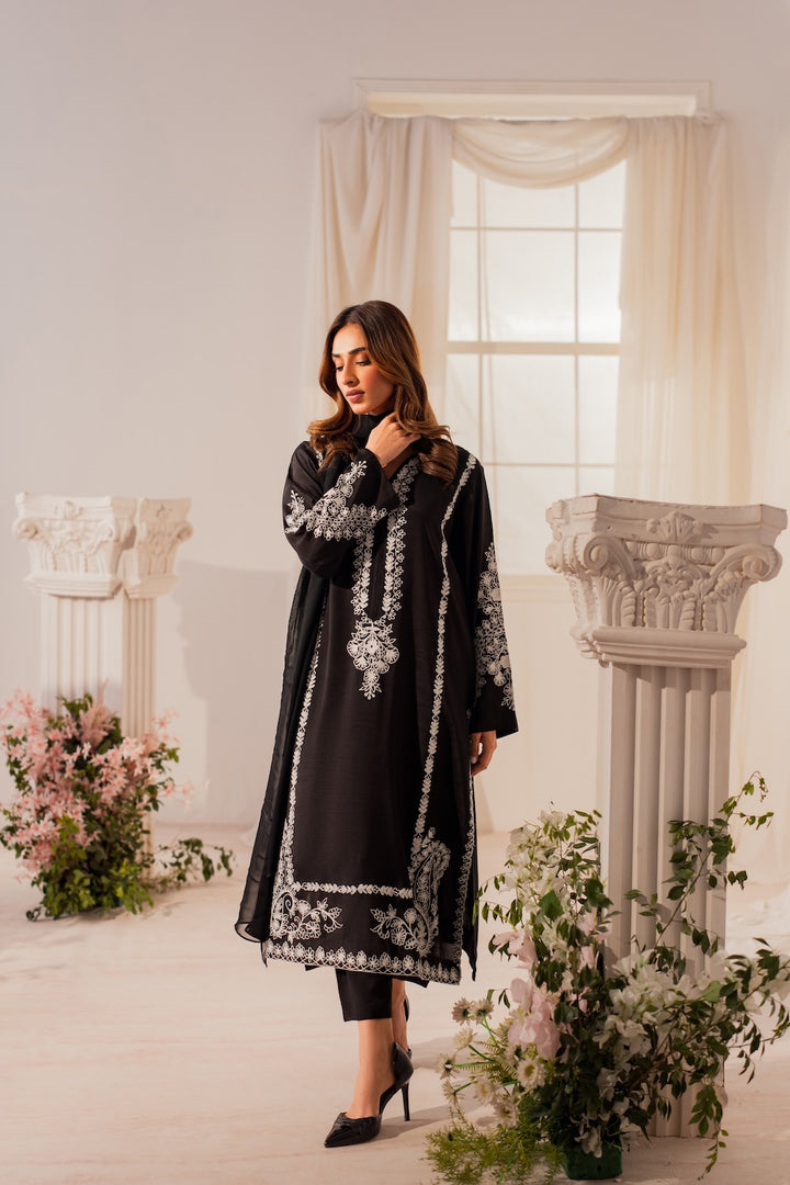 Vaneeza | Instant Delivery
